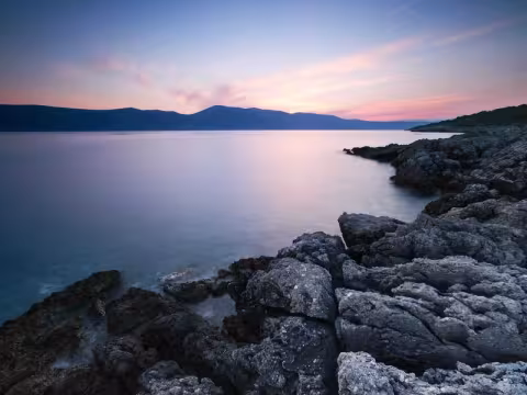 Intel Foundry Wins AMD Contract